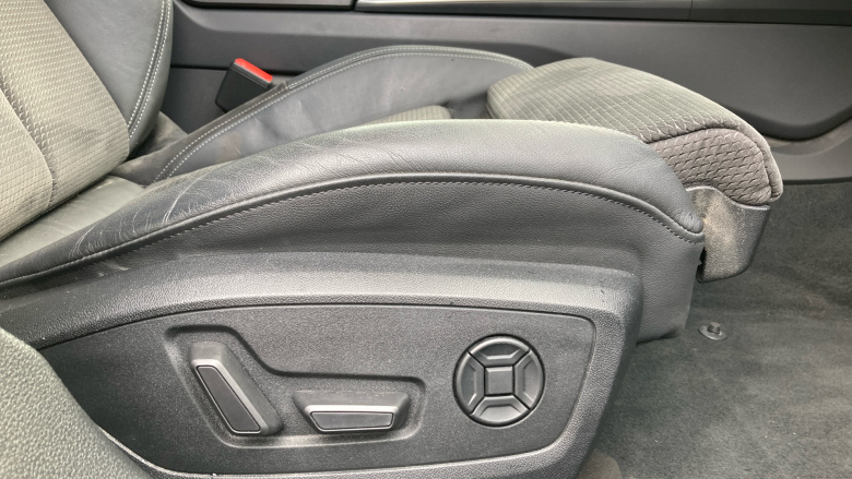 Audi A6 40 TDI Black Edition 4dr S Tronic Diesel Saloon